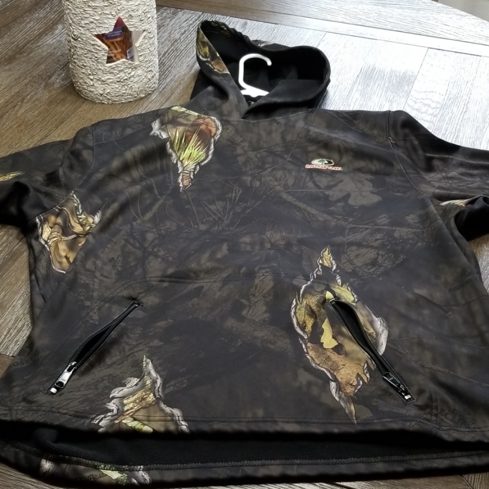 Mossy oak camo hoodie